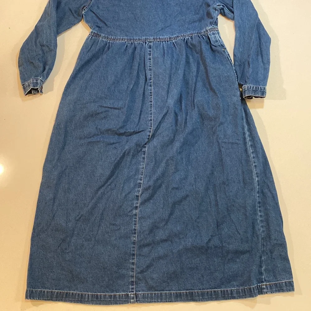 Cottage chic long sleeve denim dress - Picture 7 of 12
